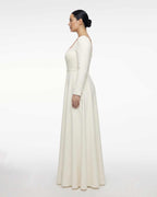 Robe de mariée classique, décolleté carré, manches longues