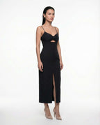 Robe élégante noire avec fente, bretelles pour occasions spéciales
