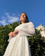 Robe de mariage civil blanche midi avec manches en dentelle