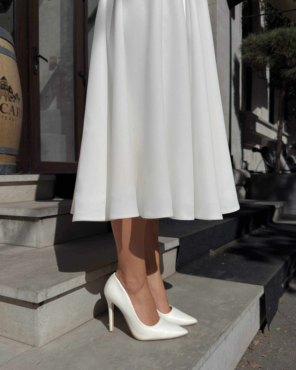 Robe blanche midi à manches longues en crêpe pour mariage civil, religieux