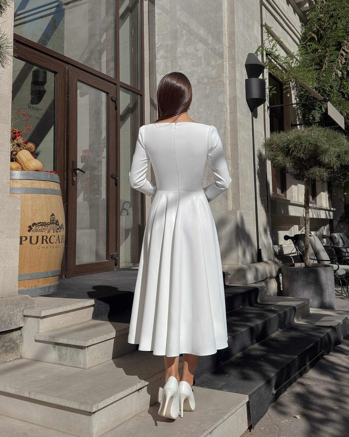 Robe blanche midi à manches longues en crêpe pour mariage civil, religieux