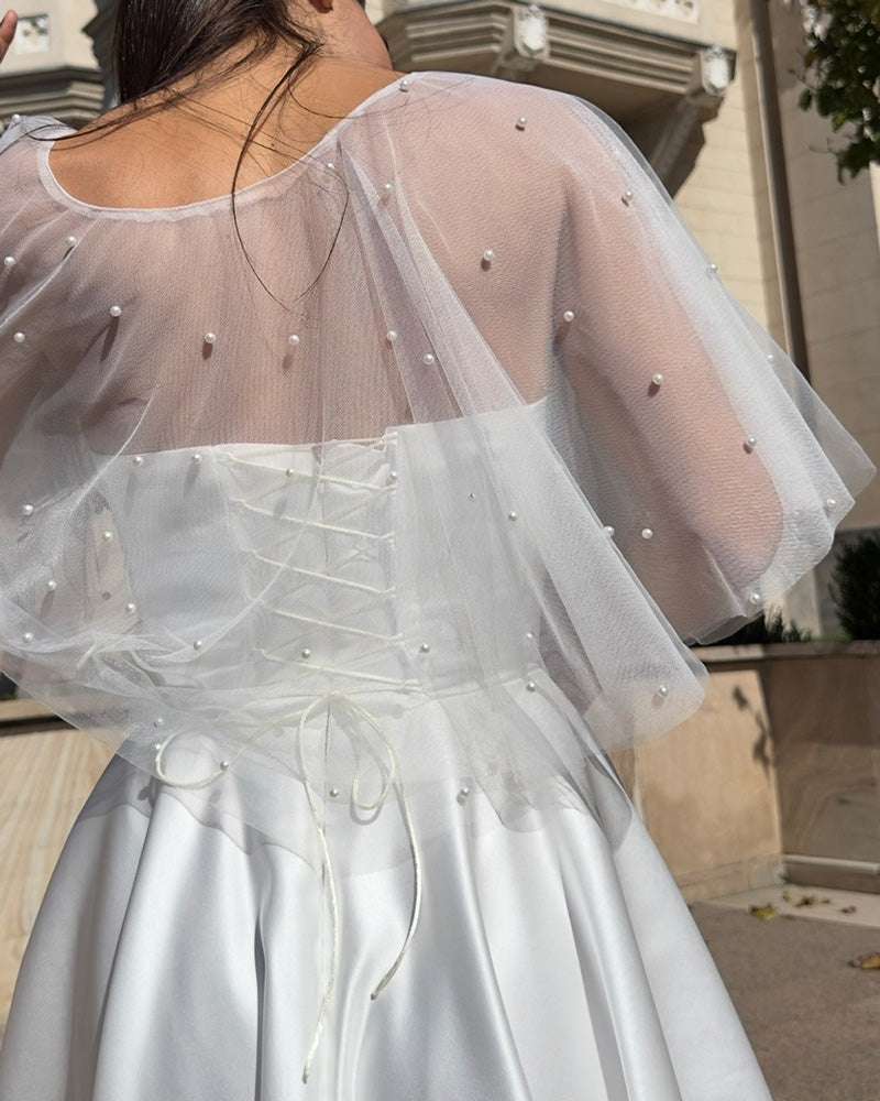Boléro/cape en tulle avec perles – couverture délicate pour robes de mariage